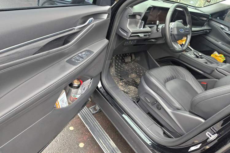 Used Ford Edge 2025 Escape L 2.0T EcoBoost Two-Wheel Drive 7-Seater Luxury Model
