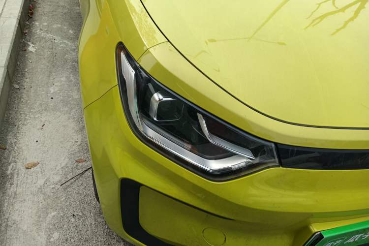 Used SOL E10X 2021 302 km Range Luxury Version 30.2 kWh