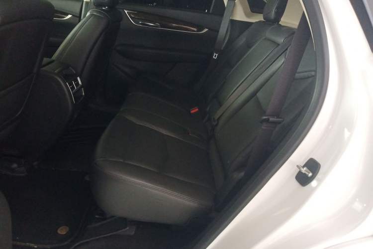 Used Cadillac XT5 2016 25T Luxury Model