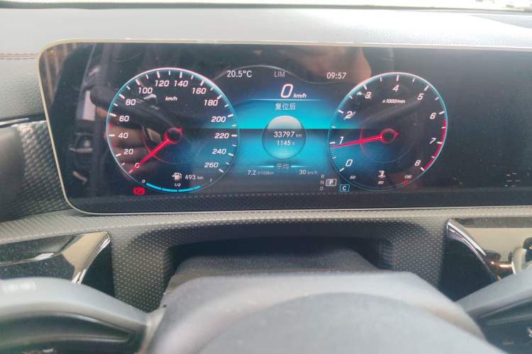 Used Mercedes-Benz A-Class 2019 A 200 L Instrument Cluster