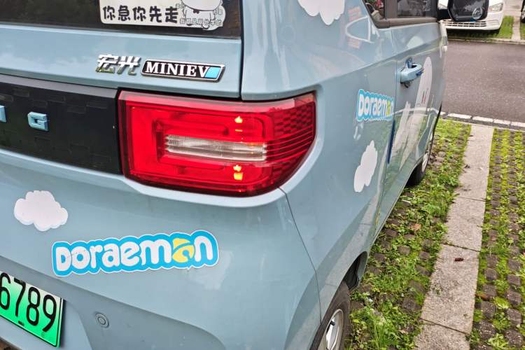 Used Wuling Hongguang MINIEV 2020 Lite Version Lithium Iron Phosphate Right Rear Taillight