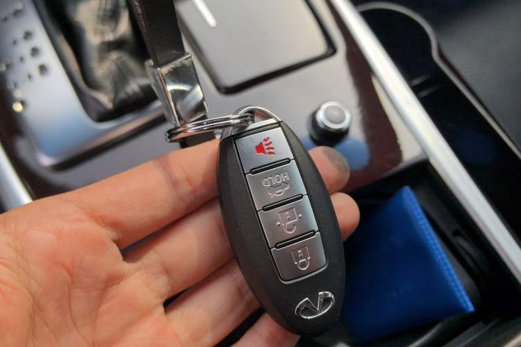 Used Infiniti Q70 2013 Q70L 2.5L Comfort Edition