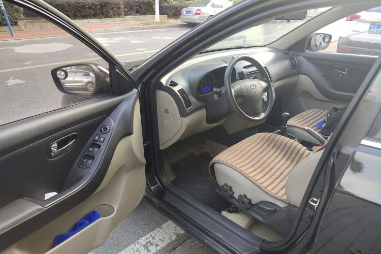 Used Hyundai Celesta 2011 1.6L Manual Luxury Model
