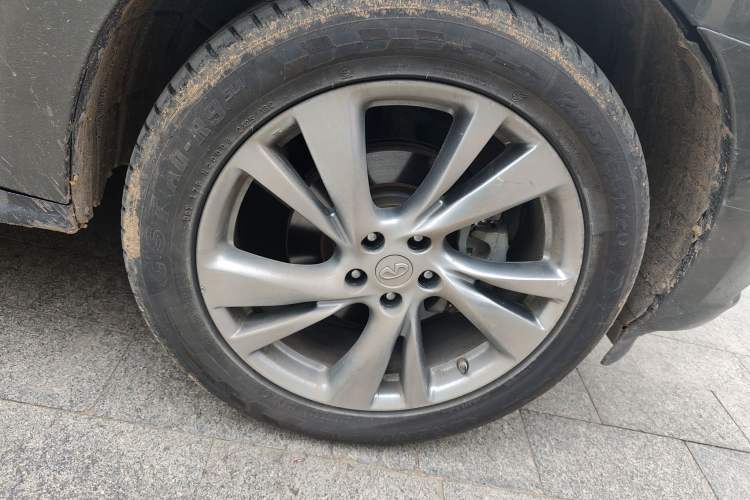 Used Infiniti QX60 2014 2.5 S/C Hybrid Two-Wheel Drive Excellence Edition