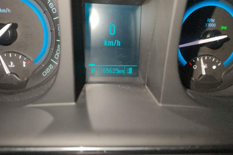 Used Buick GL8 2015 2.4L Luxury Business Premium Edition