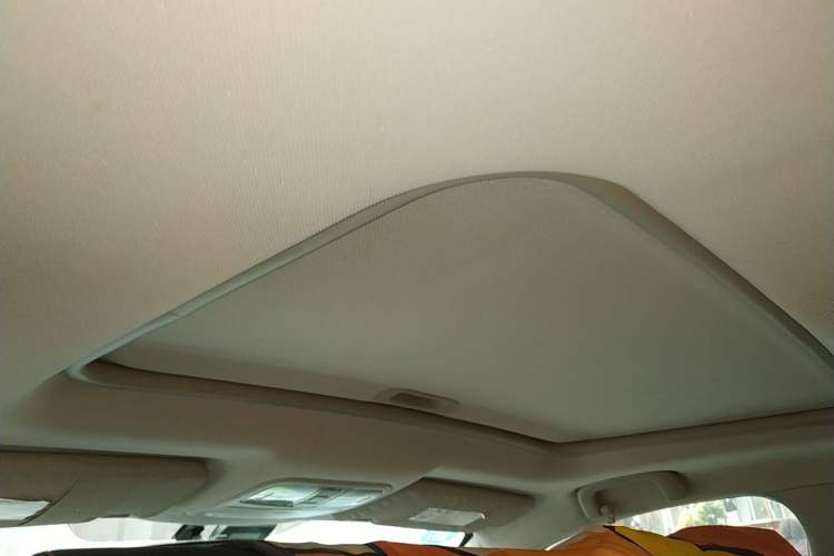 Used CHANGAN CS35 2014 1.6L Manual Luxury Model China IV Standard
