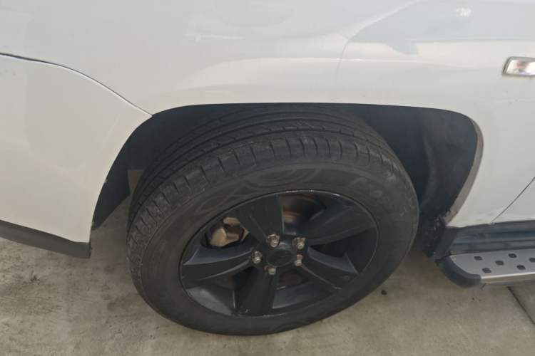 Used Jeep Compass (Import) 2014 2.4L Four-Wheel Drive Serpentine Collection Edition