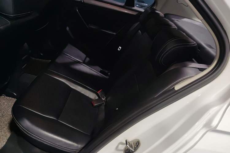 Used Volkswagen Bora 2016 1.6L Automatic Fashion Model
