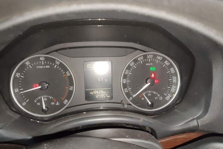 Used Skoda Octavia 2013 1.6L Automatic Yijie Edition Instrument Cluster