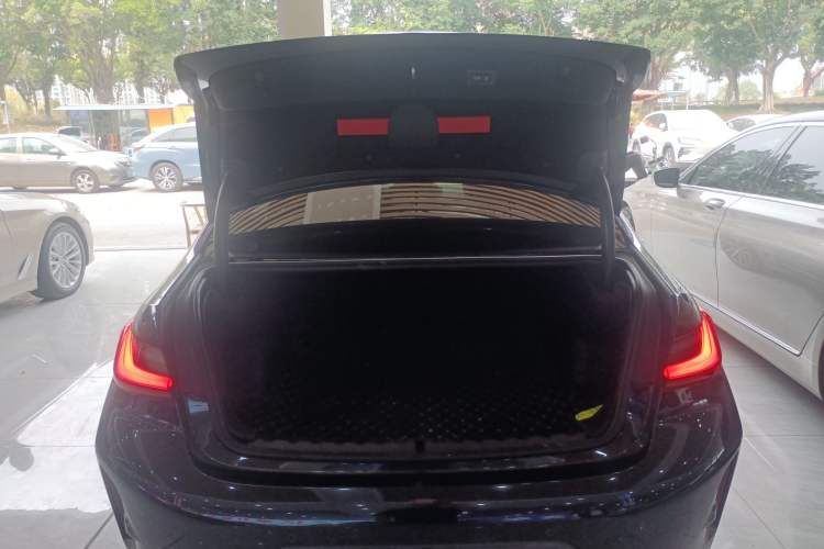 Used BMW 3 Series 2024 325Li M Sport Package