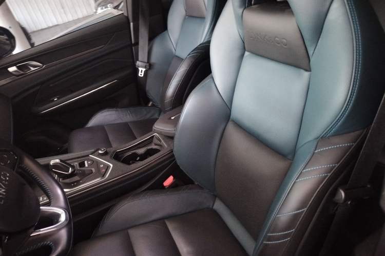 Used Lynk & Co 05 2020 2.0TD Two-Wheel Drive Shine Halo