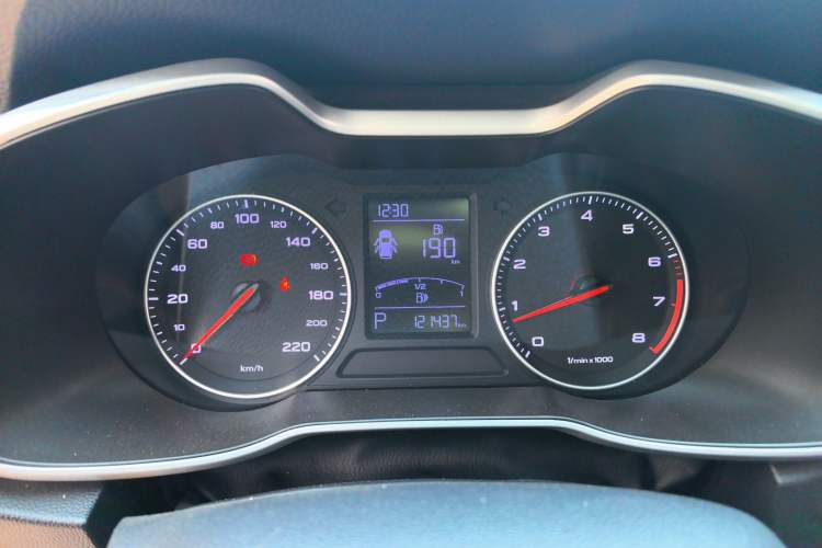 Used MG ZS 2017 1.5L Automatic Luxury Internet Edition Instrument Cluster