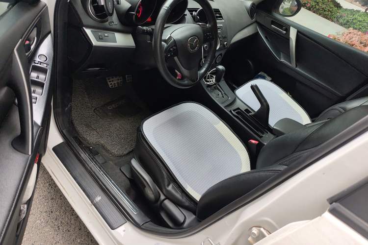 Used Mazda 3 2012 Hatchback 2.0L Automatic Luxury Model
