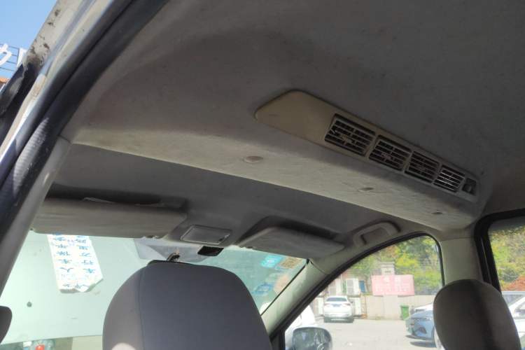 Used BAIC Weiwang M20 2014 1.5L Comfort Version BJ415B Headliner