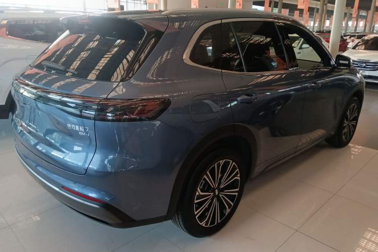 Used Geely Galaxy Galaxy Xingjian 7 EM-i 2025 120km Flagship Edition