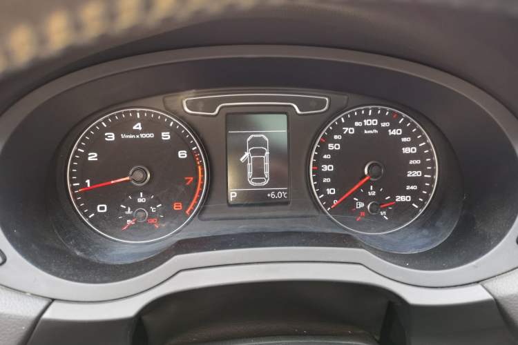 Used Audi Q3 2015 35 TFSI Comfort Model