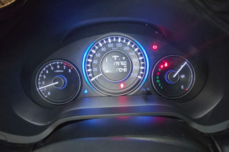 Used Honda Crider 2015 1.8L automatic luxury edition Instrument Cluster