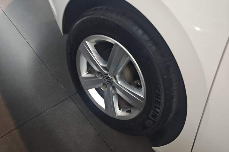 Used Volkswagen Lamando 2018 230TSI DSG Fashion Edition Right Rear Wheel Hub