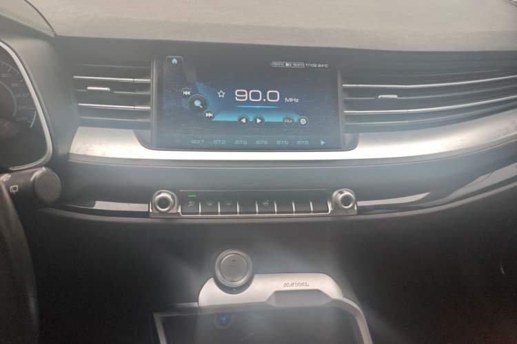 Used Haval H6 2017 Blue Label 2.0T Automatic Two-Wheel Drive Smart Edition Audio And AC Panel