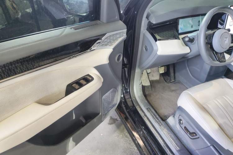 Used Zeekr 009 2022 WE Edition