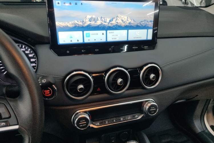 Used Nissan Qashqai 2025 Facelifted Honor 2.0L CVT XV Genuine Edition