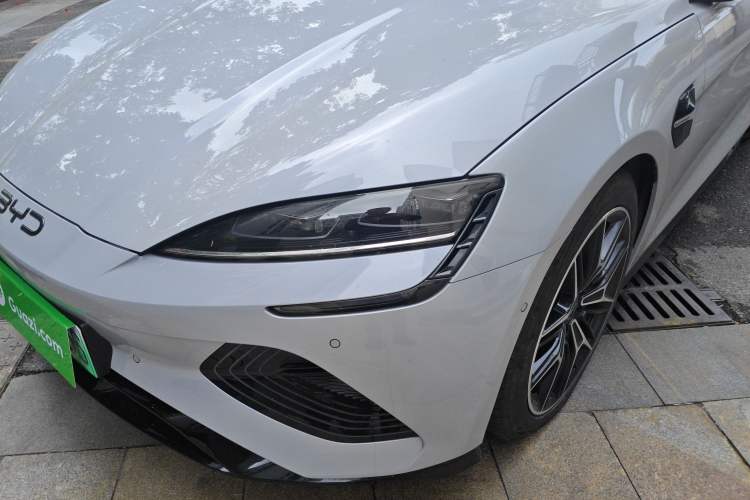 Used BYD Seal 2025 600 All-Wheel Drive Intelligent Driving Version
