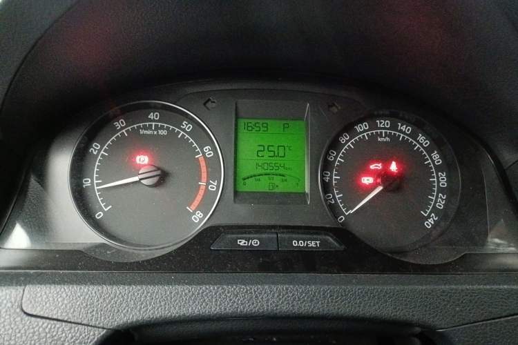 Used Skoda Rapid 2015 1.6L Automatic Enjoyment Selection Model
