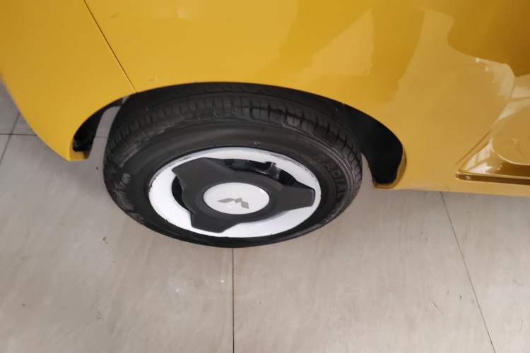 Used Wuling Hongguang MINIEV 2021 Macaron Premium Model – Lithium-NMC