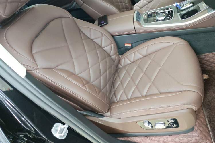 Used BMW X5 2026 Model, xDrive 30Li Prestige M Sport Night Package
