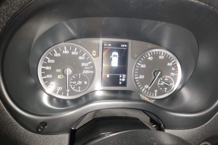 Used Mercedes-Benz Vito 2016 2.0T Business Edition
