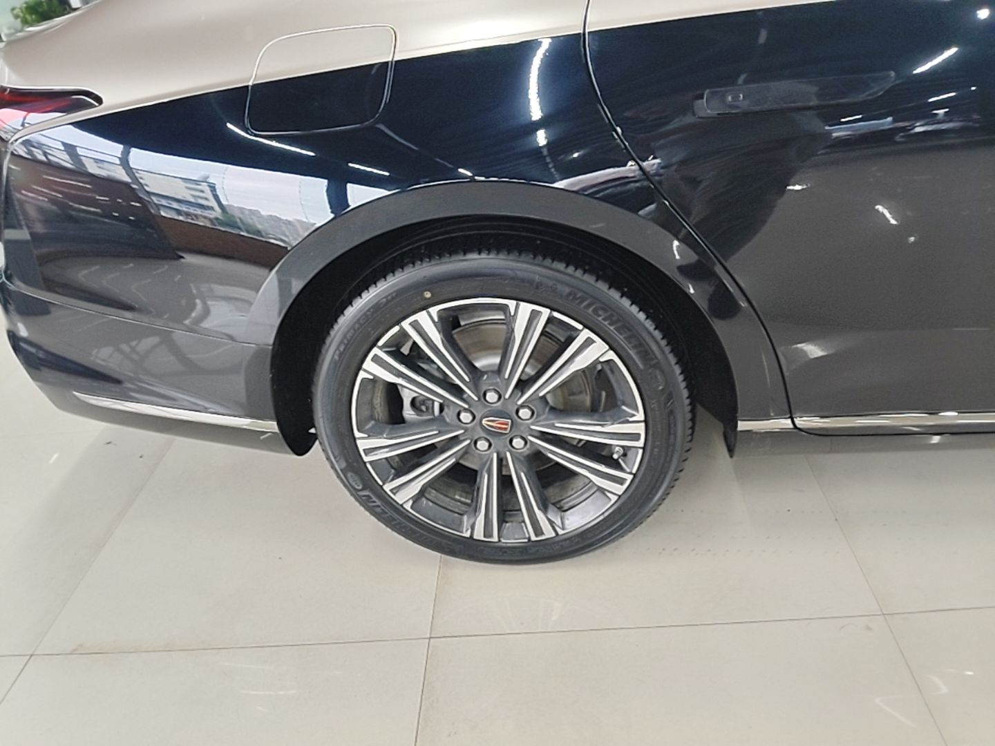 Hongqi H9 2024 2.0T Qixiang Private Style Edition — снимка 11