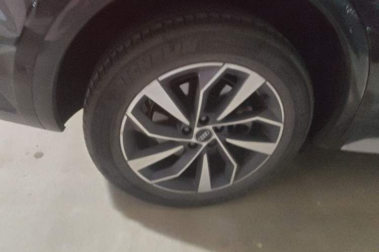 Used Audi Q5L 2022 40T Luxury Elegant Model
