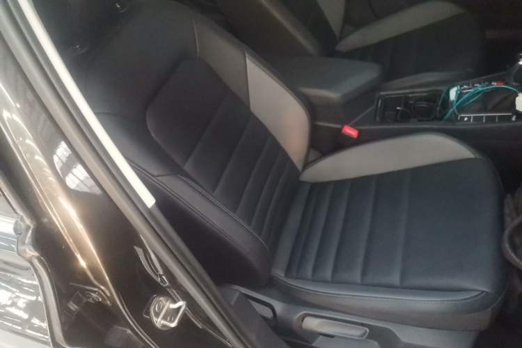 Used Volkswagen Sagitar 2021 280TSI DSG Comfort Connect Edition Right Front Seat