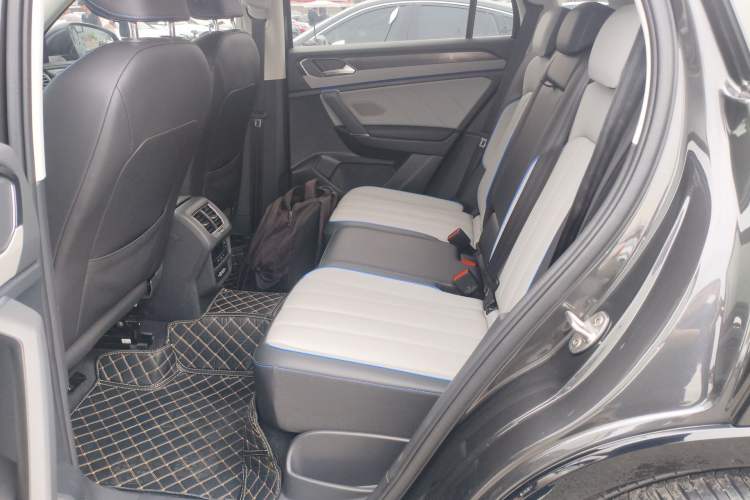 Used Volkswagen Tayron GTE Plug-in Hybrid 2023 280TSI Luxury Plus Advanced Edition Left Rear Seat