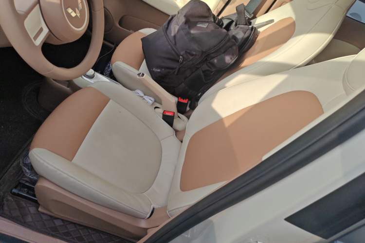 Used Wuling Hongguang MINIEV 2025 Four-Door Version Advanced Edition
