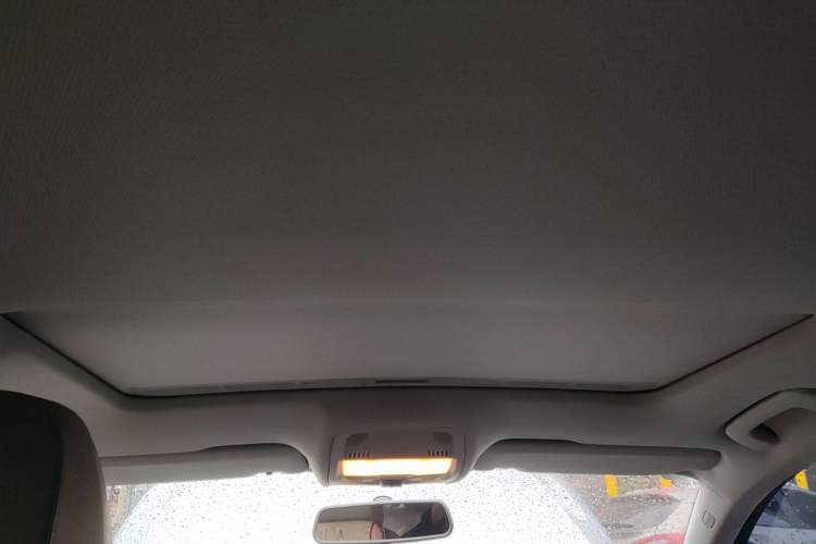 Used Audi A4L 2012 2.0 TFSI automatic Comfort trim level