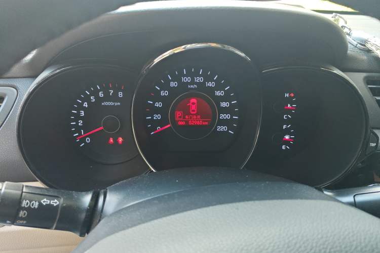 Used Kia K2 2011 Sedan 1.6L Automatic Transmission Premium