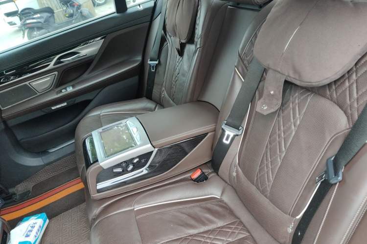 Used BMW 7 Series 2018 740Li M Sport Package Leading Model
