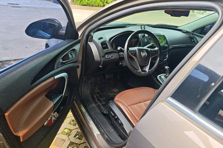 Used Buick Regal 2014 2.4L SIDI Luxury Fashion Edition Driver Seat