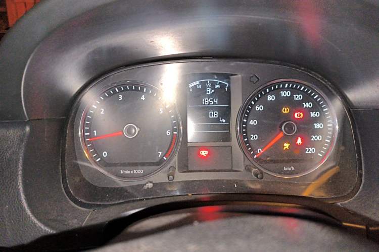 Used Volkswagen Lavida 2011 1.6L Manual - Premium Edition