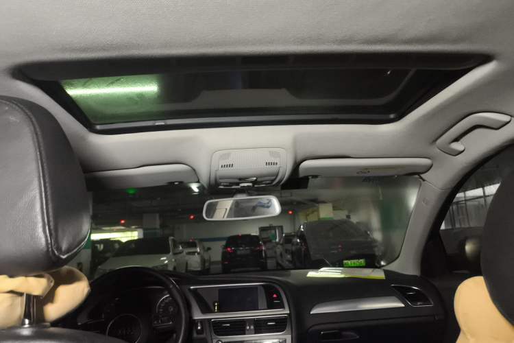 Used Audi A4L 2013 35 TFSI Automatic Standard Model Headliner