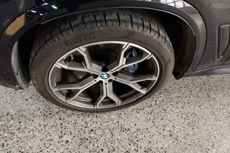 Used BMW X5 2021 xDrive40i Luxury Model with M Sport Package