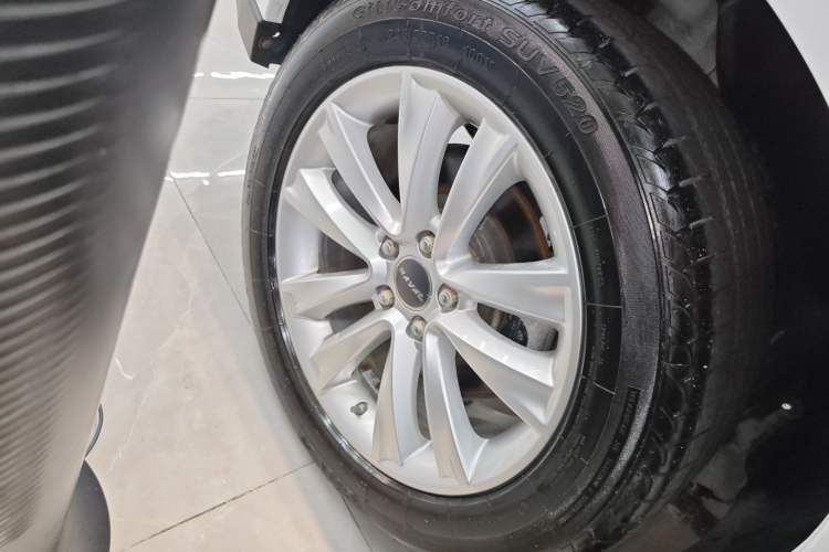 Used Haval H2 2016 Red-Label 1.5T Automatic Two-Wheel Drive Luxury Model Right Rear Wheel Hub