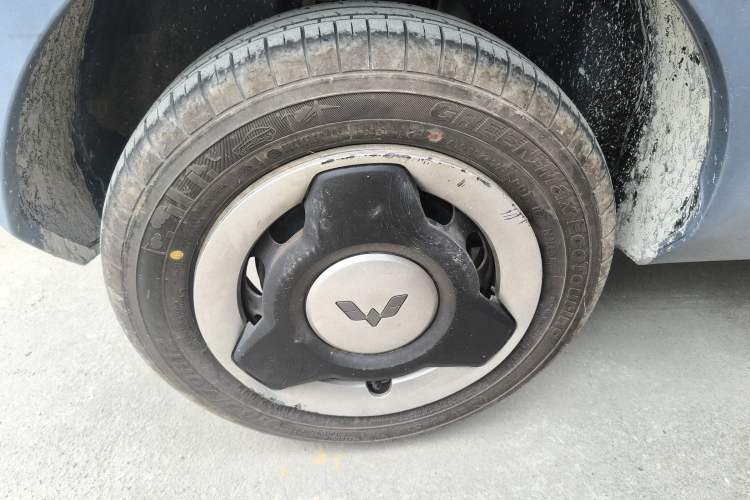 Used Wuling Hongguang MINIEV 2021 Macaron Fashion Edition Lithium-Ion Battery Exterior 5