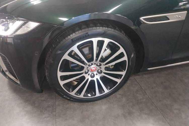 Used Jaguar XFL 2024 2.0T P250 Two-Wheel Drive Prestige Luxury Edition