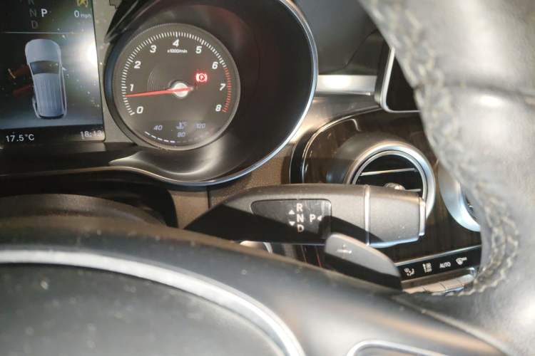 Used Mercedes-Benz GLC 2019 GLC 260 L 4MATIC Dynamic Model