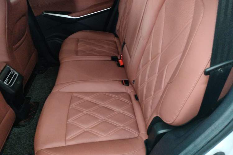 Used CHANGAN CS75 PLUS 2023 3rd Generation 1.5T Automatic Prestige Model
