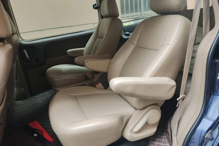 Used Buick GL8 2011 2.4L CT Comfort Edition
