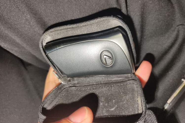 Used Lexus ES 2021 260 Excellence Edition Vehicle Key