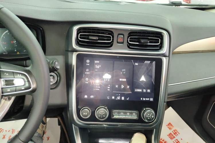 Used Lynk & Co 01 2019 2.0T Two-Wheel-Drive Pro Version China VI Standard